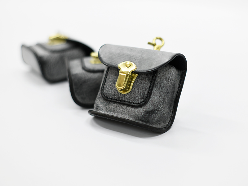 カバンひっかけミニポーチ