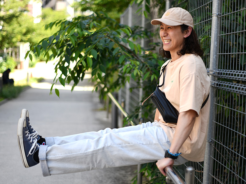 B.L.T(SND12-03)ブラックを着用する斎藤3