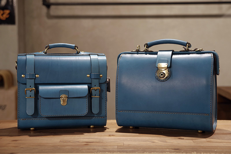 セルリアンブルーの3wayバッグ