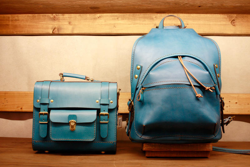 仙台店セルリアンブルー鞄のラインナップ2