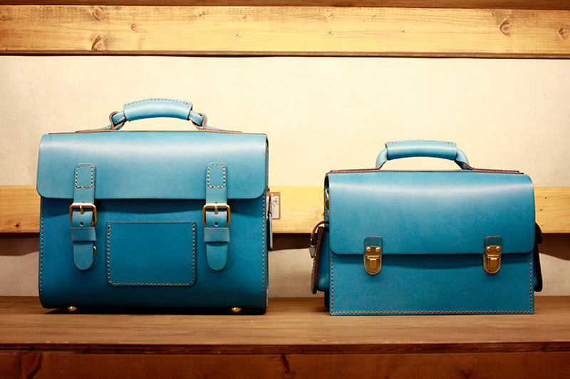 仙台店セルリアンブルー鞄のラインナップ14