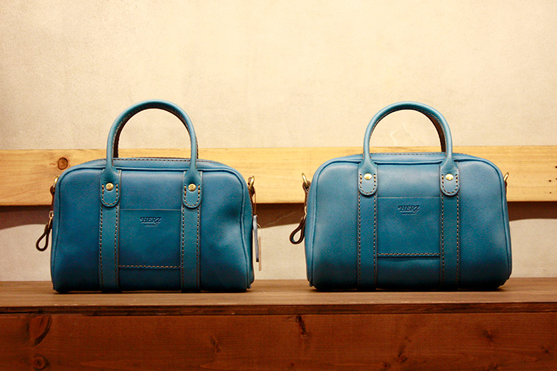 仙台店セルリアンブルー鞄のラインナップ18