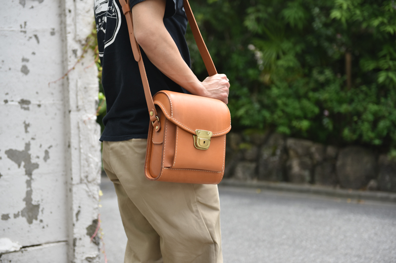 3Dかぶせのショルダーバッグ(ASB-2524)_1