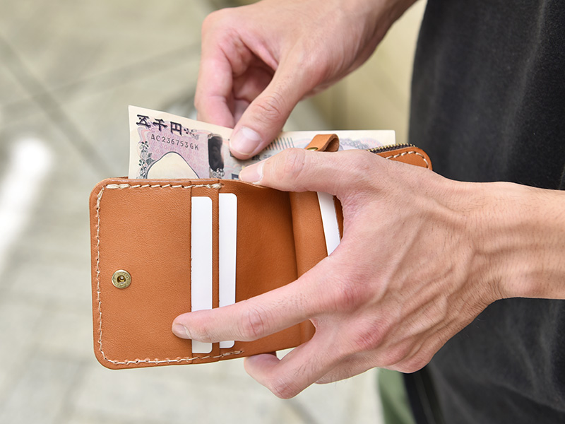 エクセルウォレット(WS-15)　お札取り出し