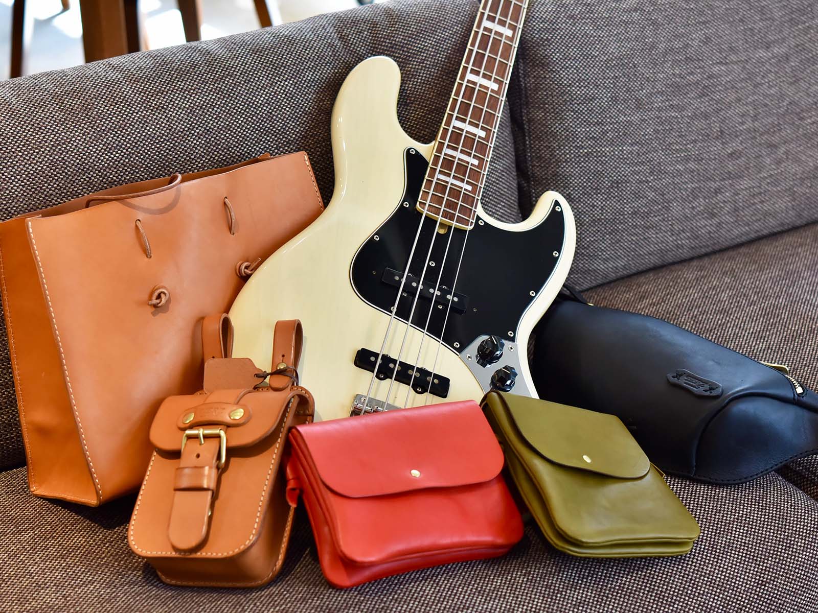 ギターと共に使いたいアイテム6選