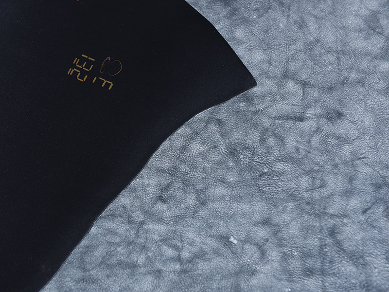 アラスカ革　ブラック