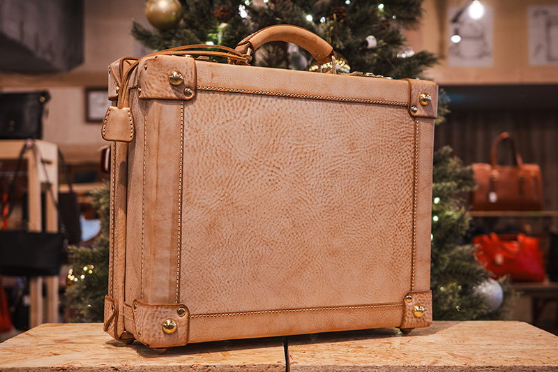 札幌店アラスカラインナップ/トランク(TR-1)2