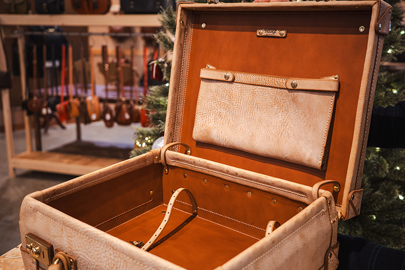 札幌店アラスカラインナップ/トランク(TR-1)3