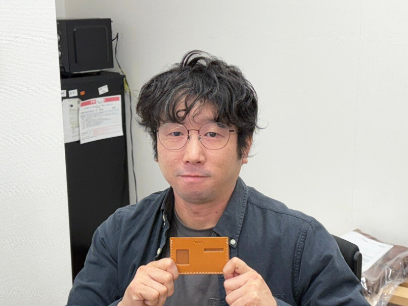 (KC-1)とオンラインショップスタッフ山木