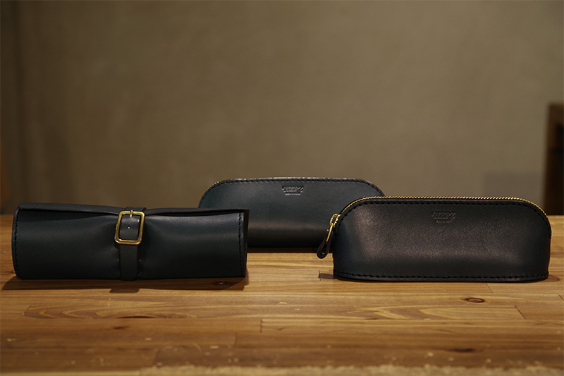 ロールペンケース(KP-100)、三角型ペンケース(KP-26)、スタンドペンケース(KP-2)※ミッドナイト