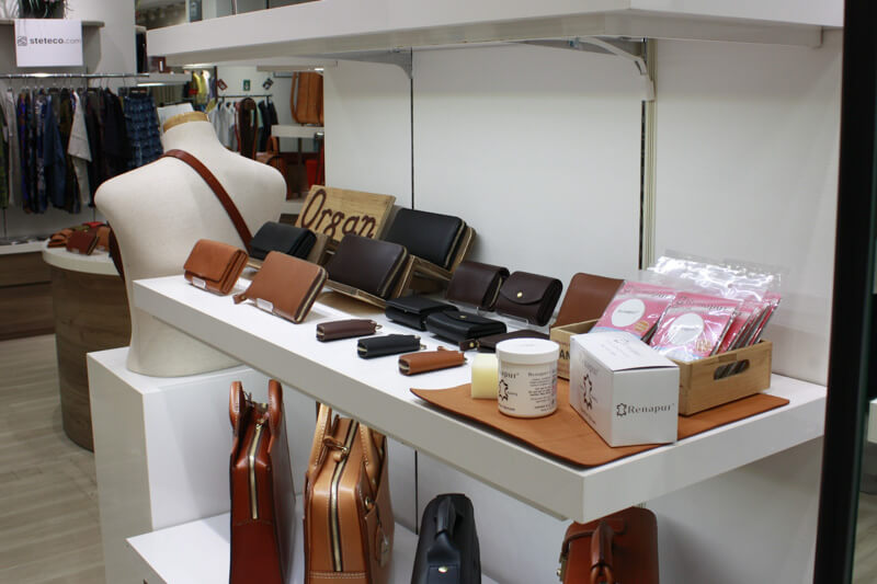 藤崎のポップアップの店頭風景2